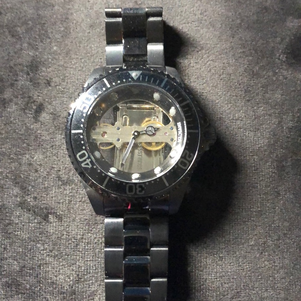 Invicta men’s pro diver watch